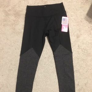 KOS USA NWT leggings